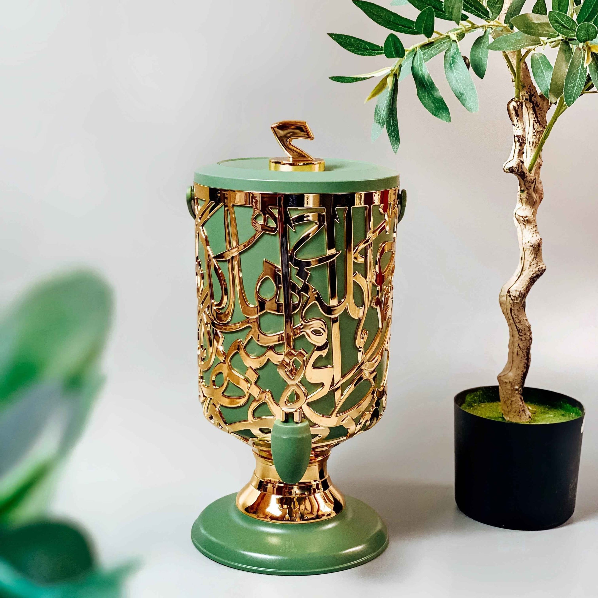 Otantik Home decorative cold beverage dispenser 3 liters with gold Arabic script design and green base